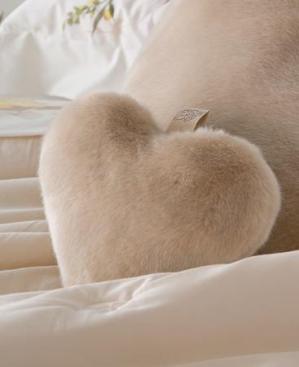 Декоративная подушка маленькая Blumarine EDEN HEART